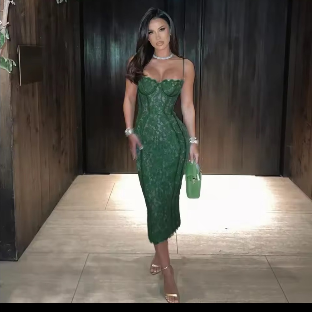 Elegant Green Lace Dress